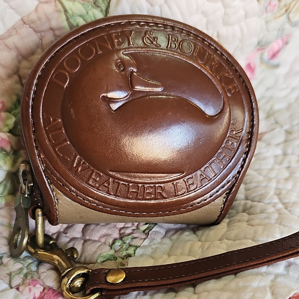 Vintage Dooney & Bourke AWL Taupe & Burnt Cedar Duck Coin Purse